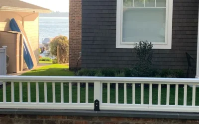 Wood vs. Vinyl vs. Metal Fences: What’s Best for Summer Weather?