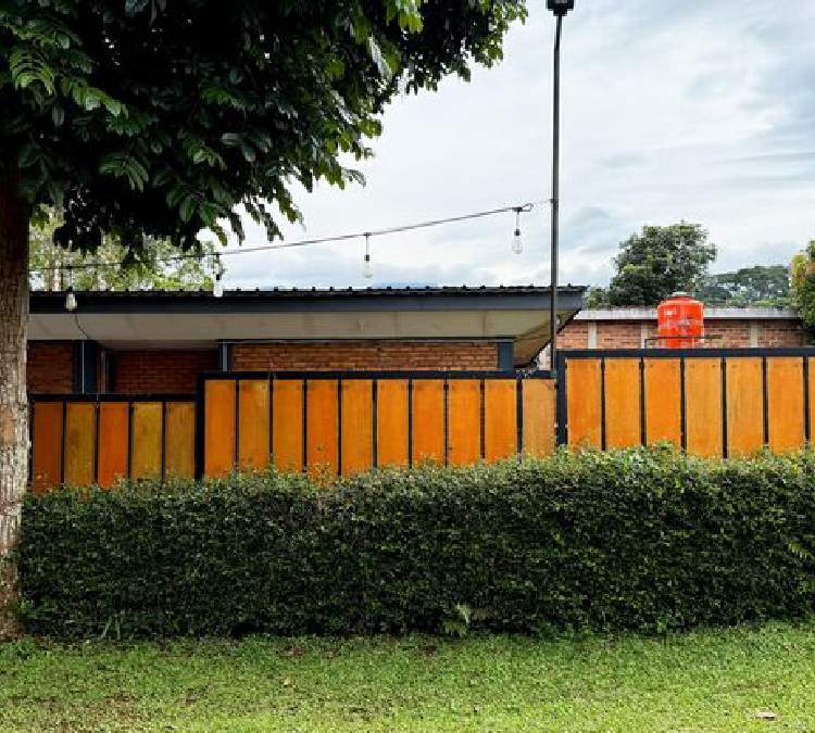 Horizontal Cedar Fencing