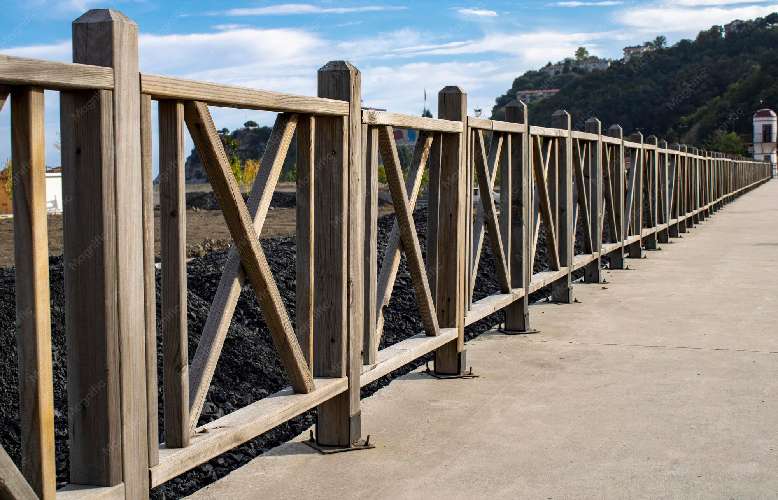Shadowbox Fence